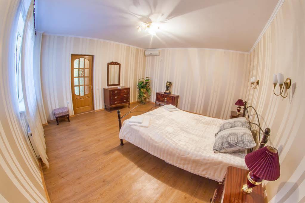 Apartments Kamanina Street Одеса Екстериор снимка