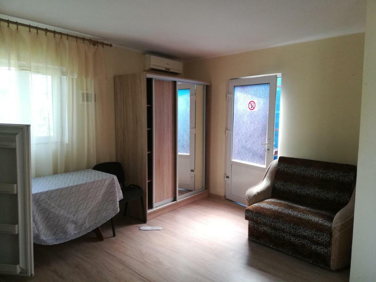 Apartments Kamanina Street Одеса Екстериор снимка