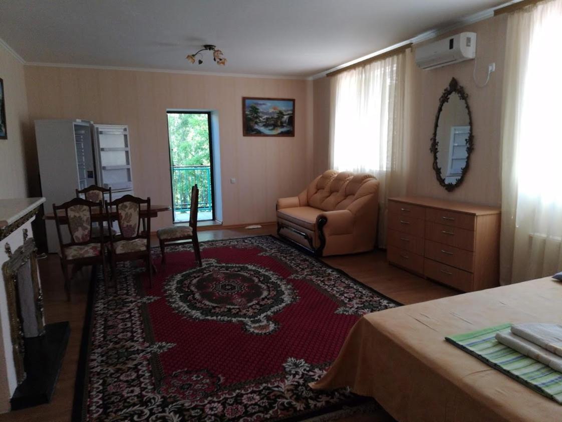 Apartments Kamanina Street Одеса Екстериор снимка
